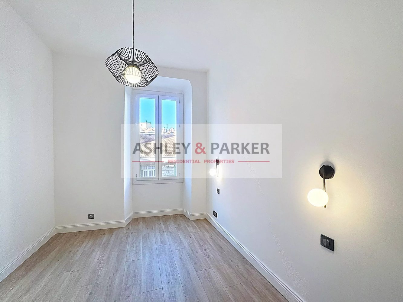 Property photo in Port