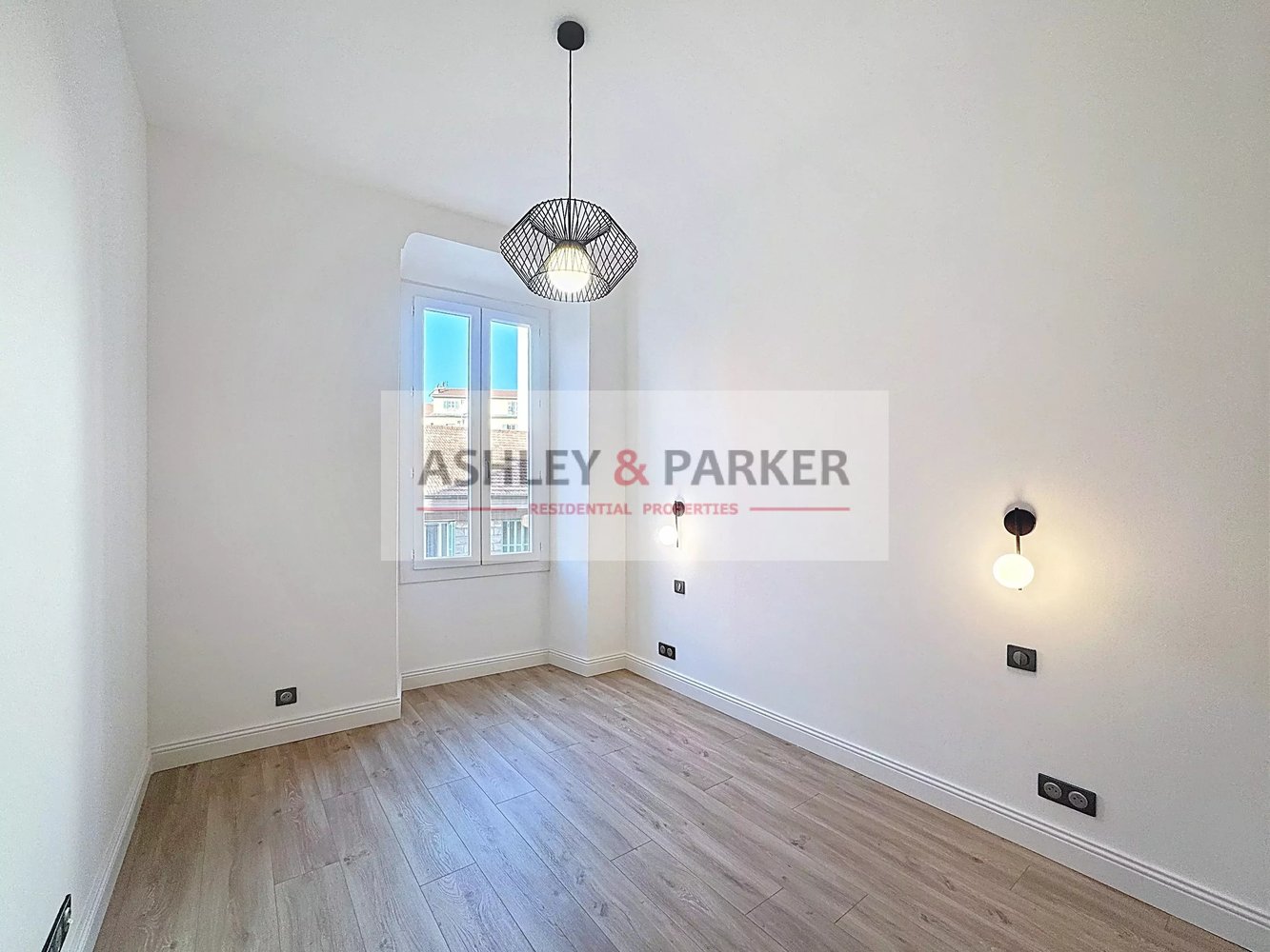 Property photo in Port