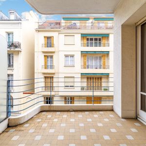 Property in Carre d'Argent