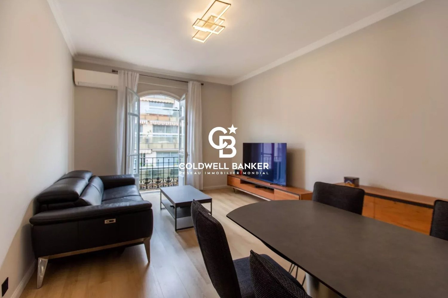 Property photo in Carre d'Argent