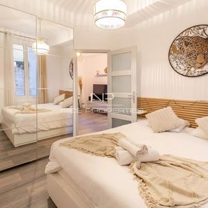 Property in Carre d'Argent