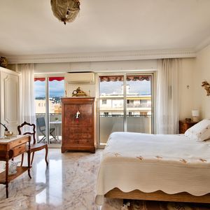 Property in Carre d'Argent