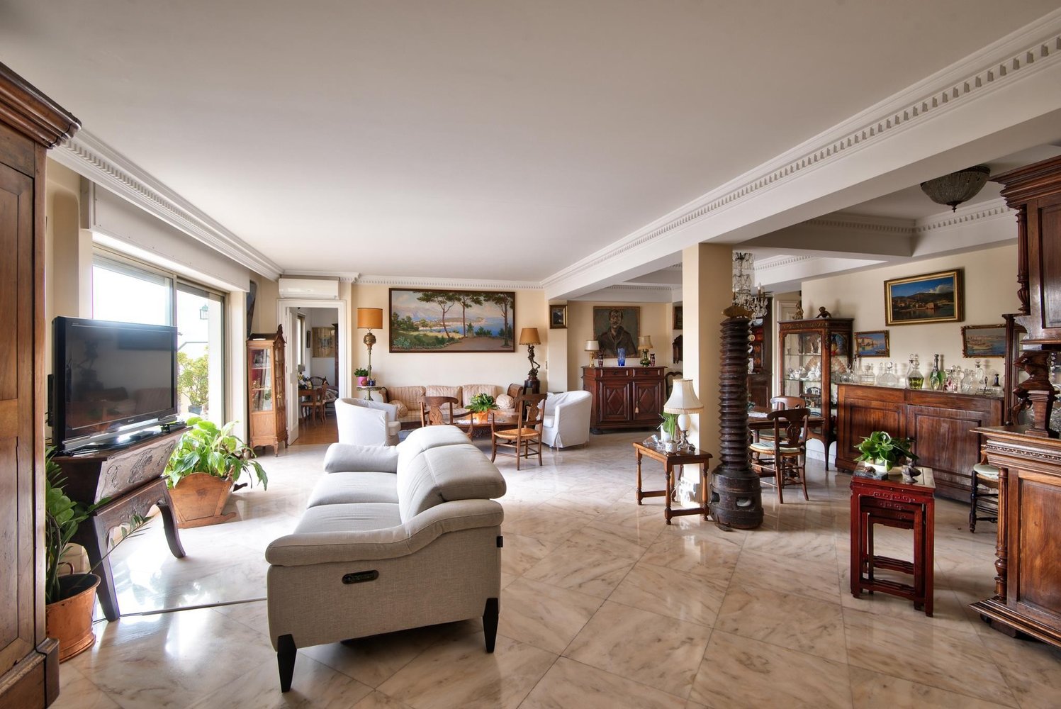 Property photo in Carre d'Argent