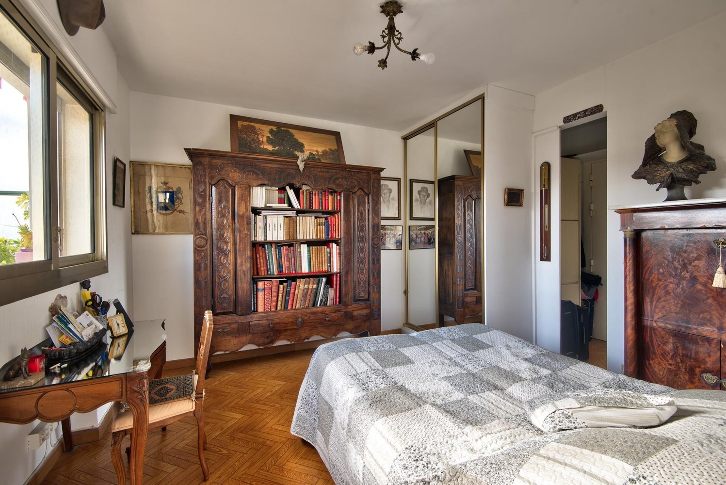 Property photo in Carre d'Argent