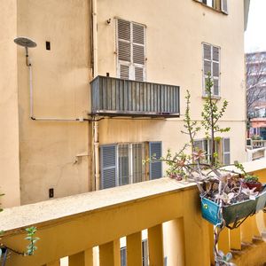 Property in Carre d'Argent