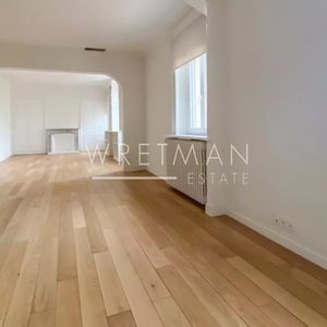 Property in Carre d'Argent