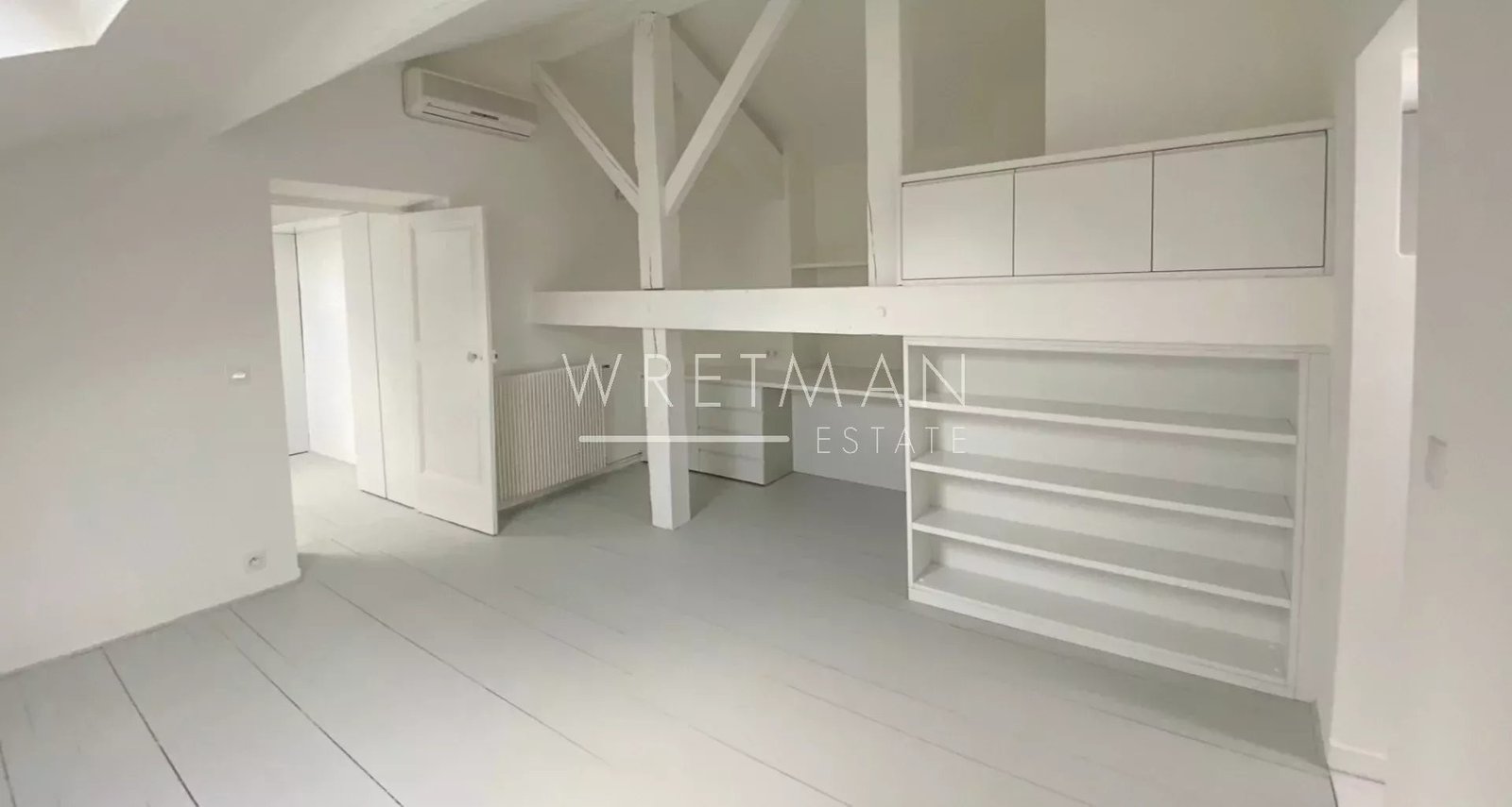 Property photo in Carre d'Argent