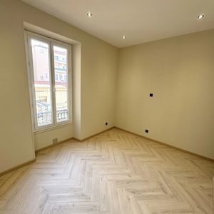 Property in Carre d'Argent