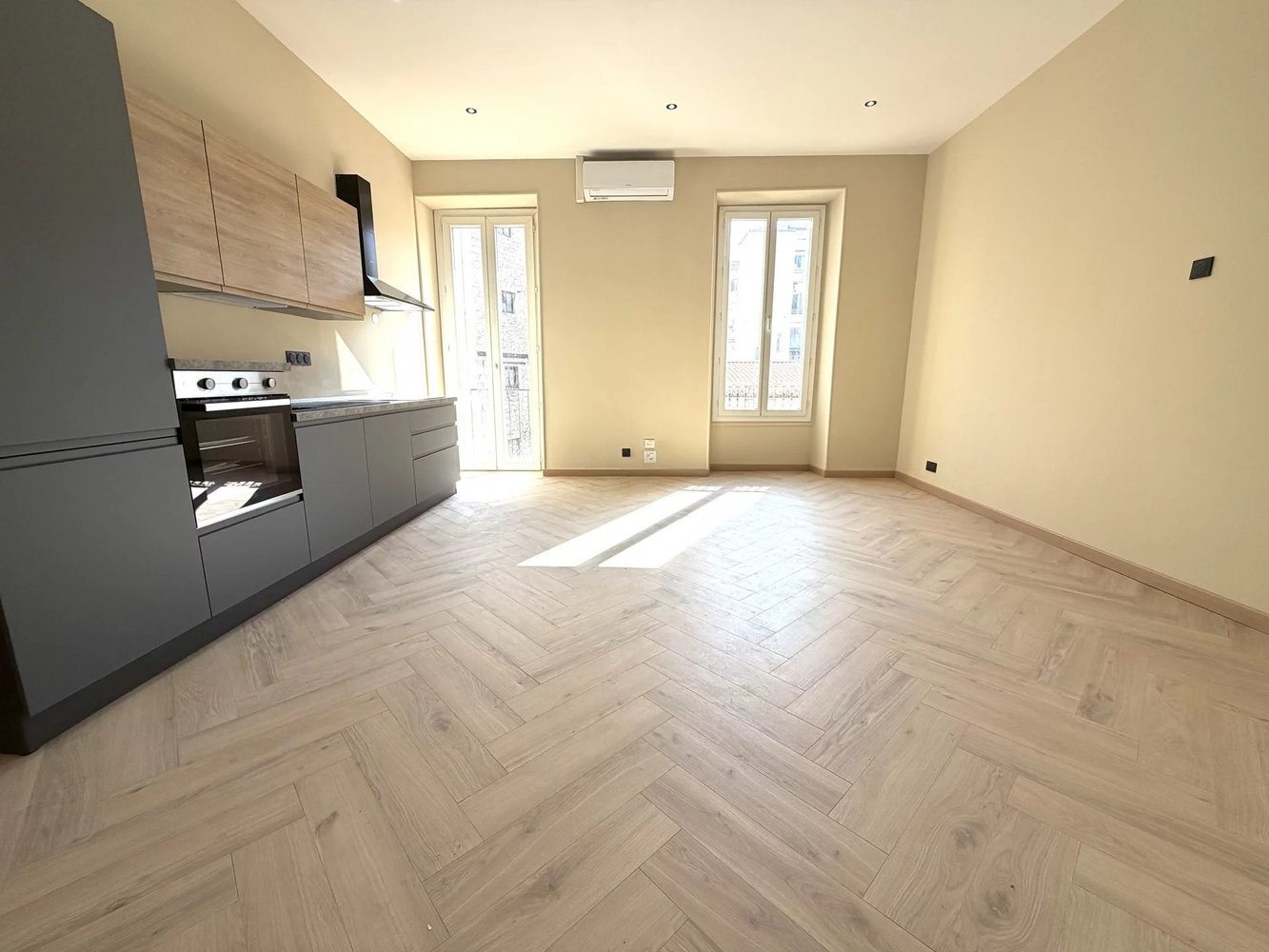 Property photo in Carre d'Argent