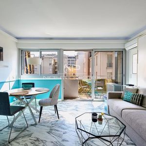 Property in Carre d'Or