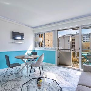 Property in Carre d'Or