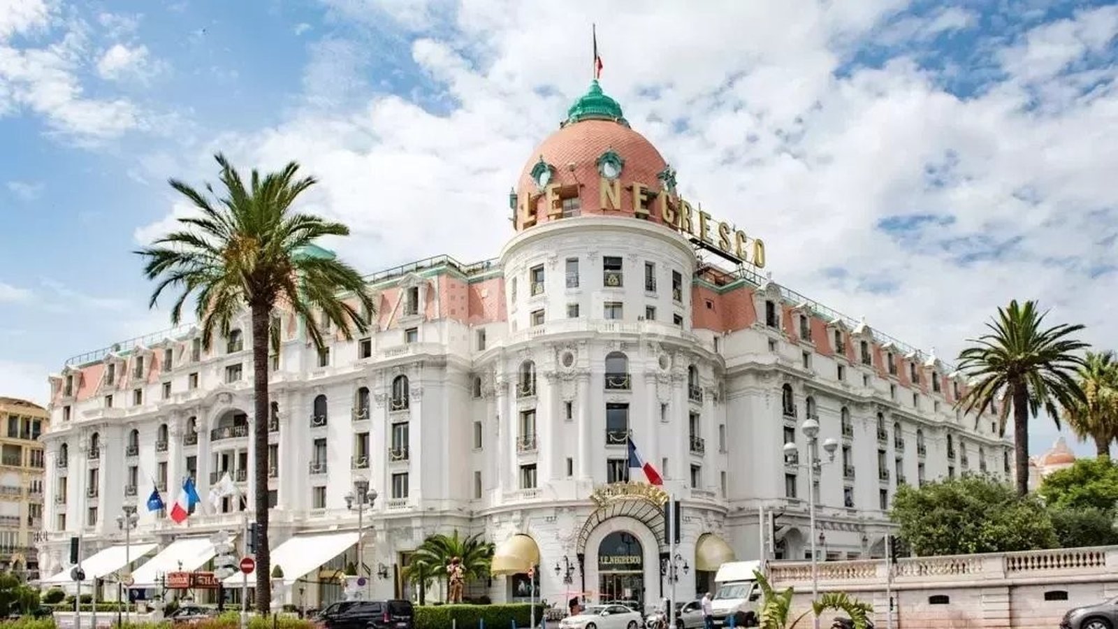 Property photo in Carre d'Or