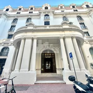 Property in Carre d'Or