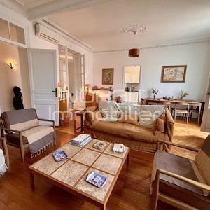 Property in Carre d'Or