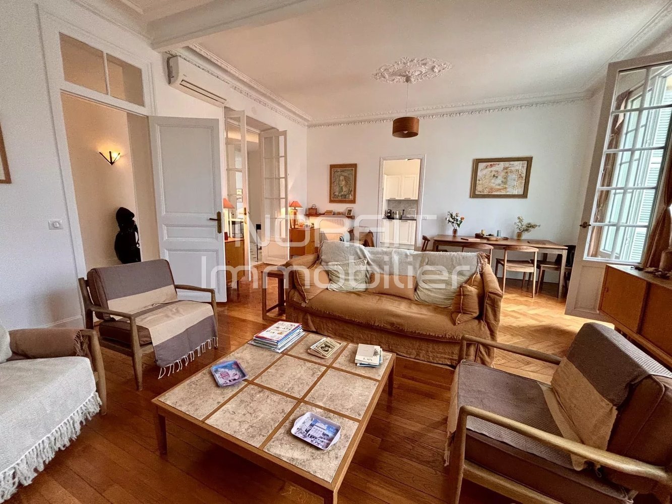 Property photo in Carre d'Or