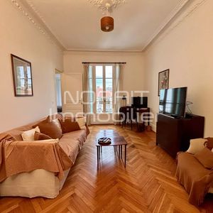 Property in Carre d'Or