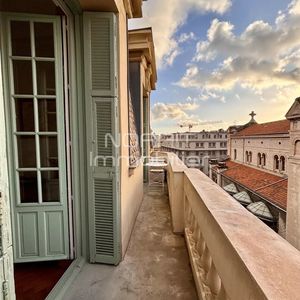 Property in Carre d'Or