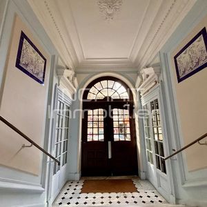 Property in Carre d'Or