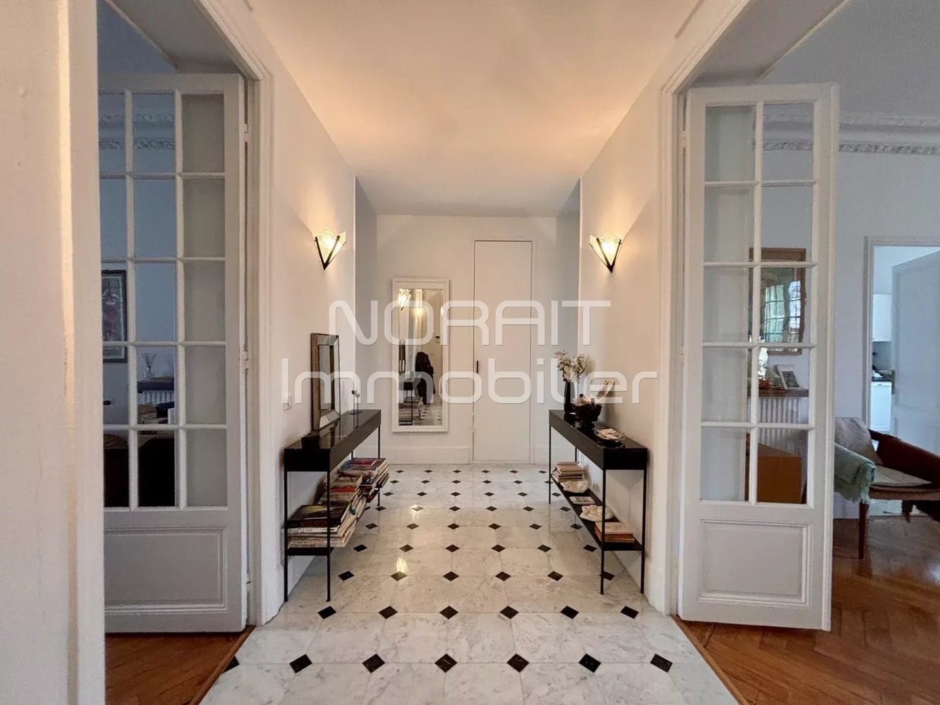 Property photo in Carre d'Or