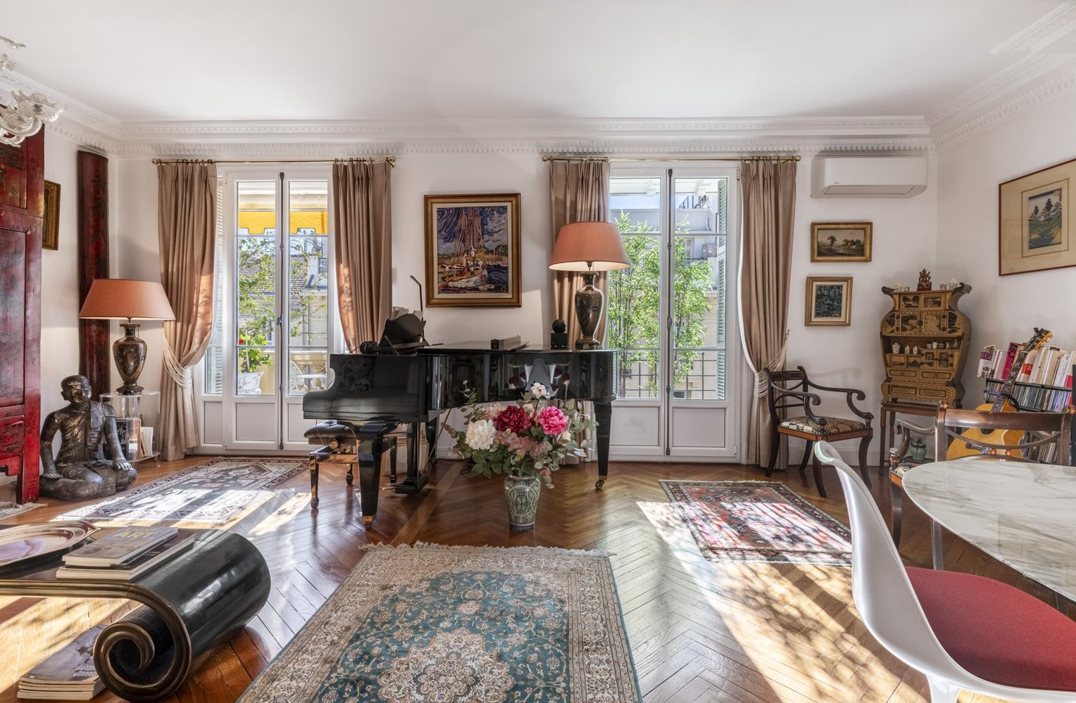 Property photo in Carre d'Or