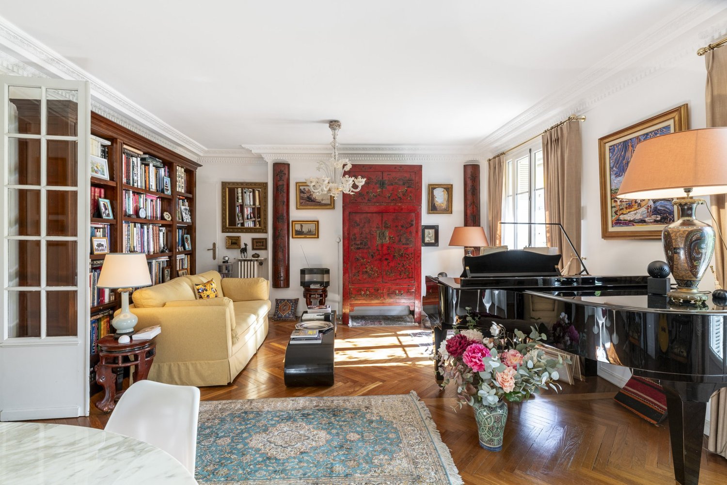 Property photo in Carre d'Or