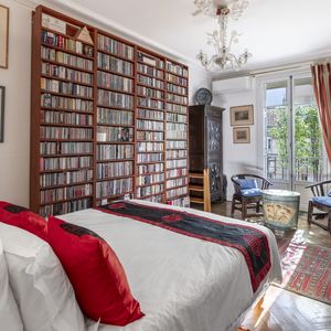 Property in Carre d'Or