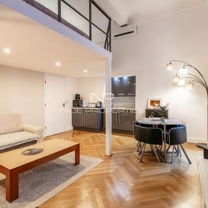 Property in Carre d'Or