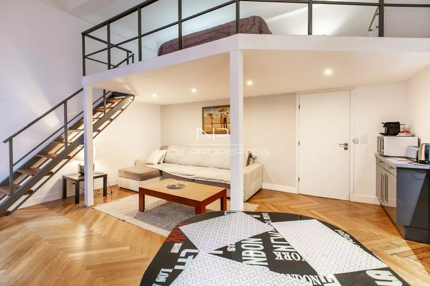 Property photo in Carre d'Or