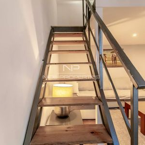 Property in Carre d'Or