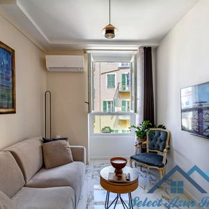 Property in Carre d'Or