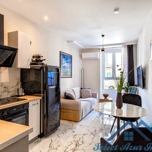 Property in Carre d'Or