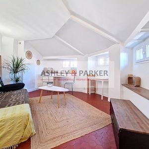 Property in Carre d'Or