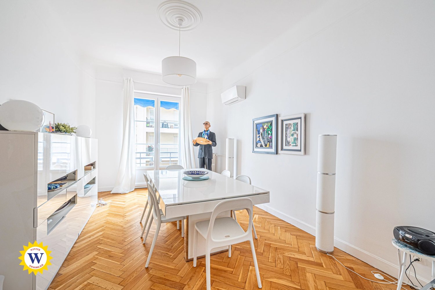 Property photo in Carre d'Or