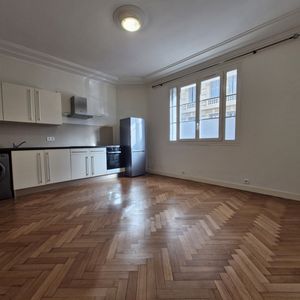 Property in Carre d'Or