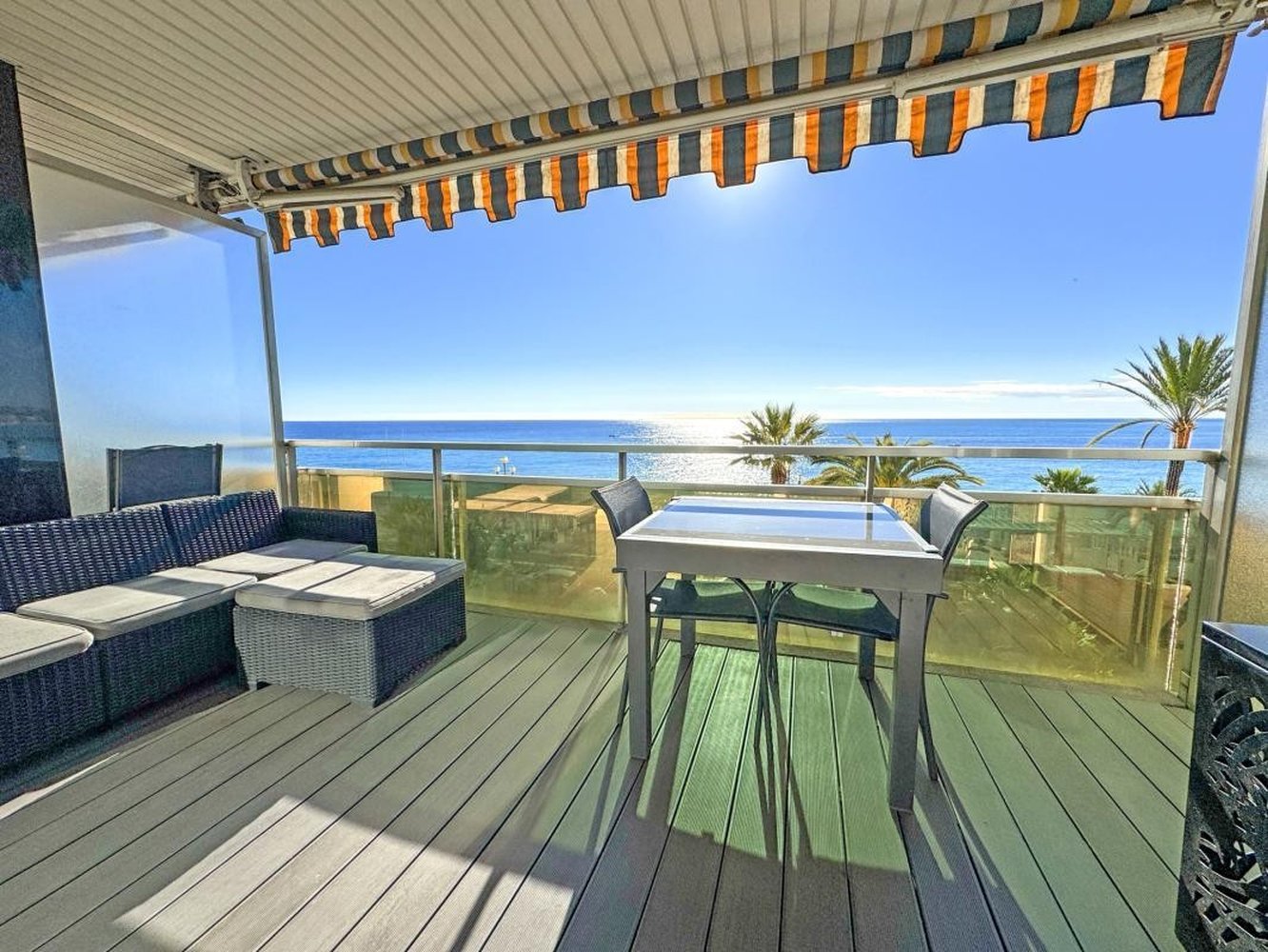 Property photo in Carre d'Or