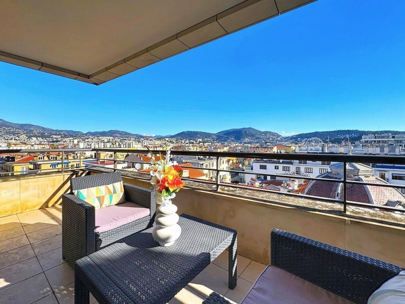 Property photo in Carre d'Or