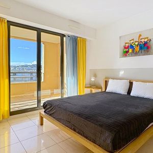 Property in Carre d'Or