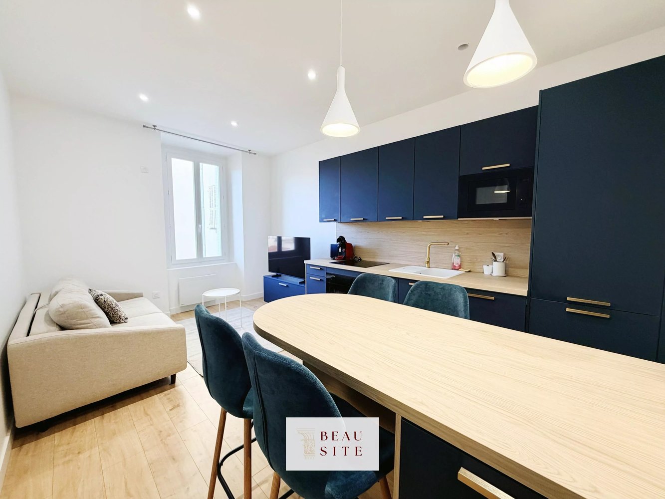 Property photo in Carre d'Or