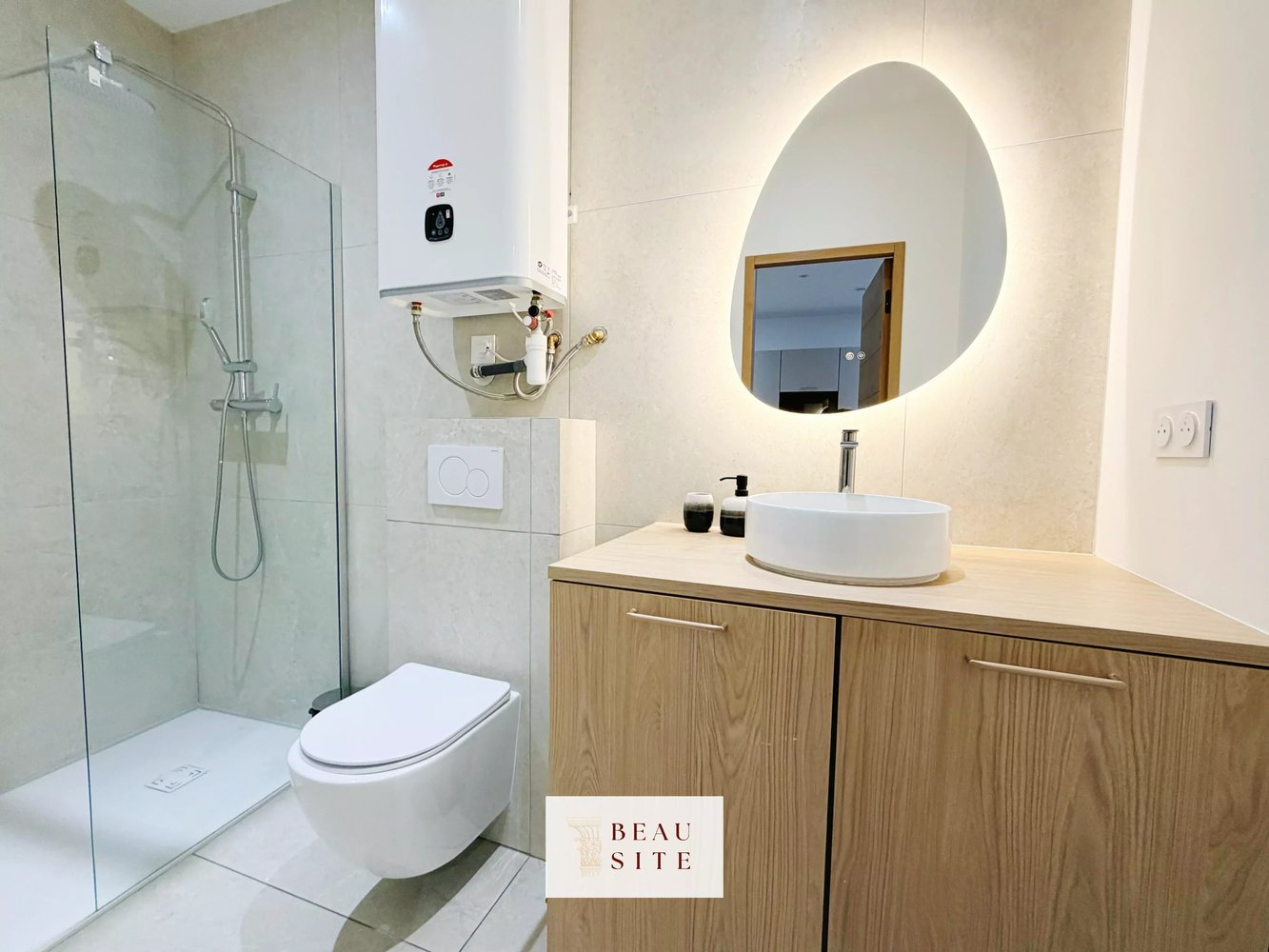 Property photo in Carre d'Or