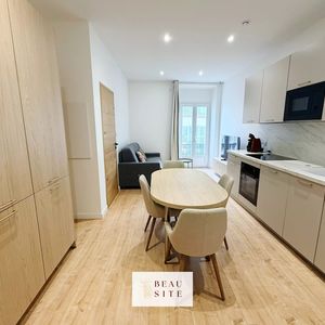 Property in Carre d'Or