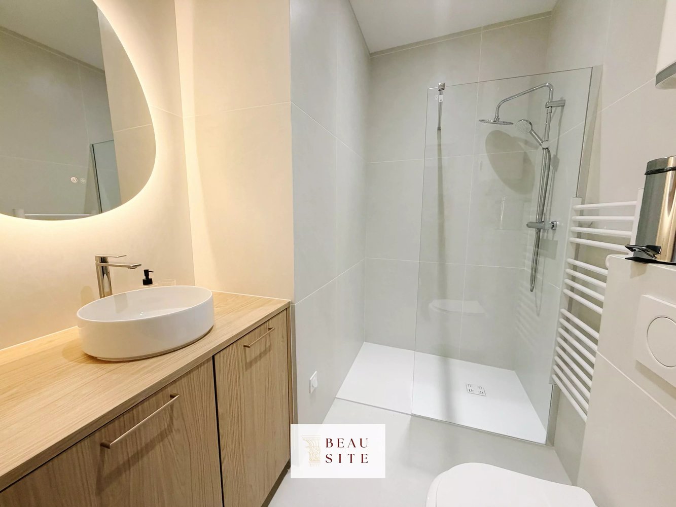 Property photo in Carre d'Or