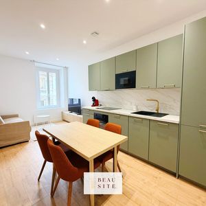 Property in Carre d'Or