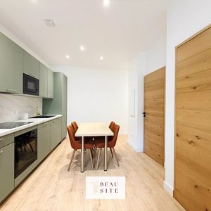 Property in Carre d'Or