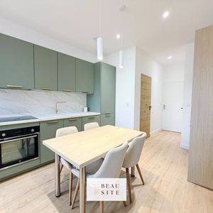 Property in Carre d'Or