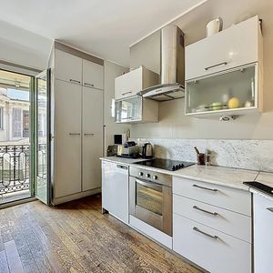 Property in Carre d'Or