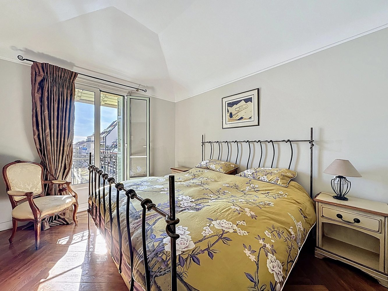 Property photo in Carre d'Or