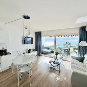 Property in Carre d'Or