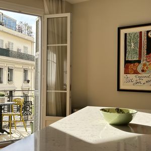 Property in Carre d'Or