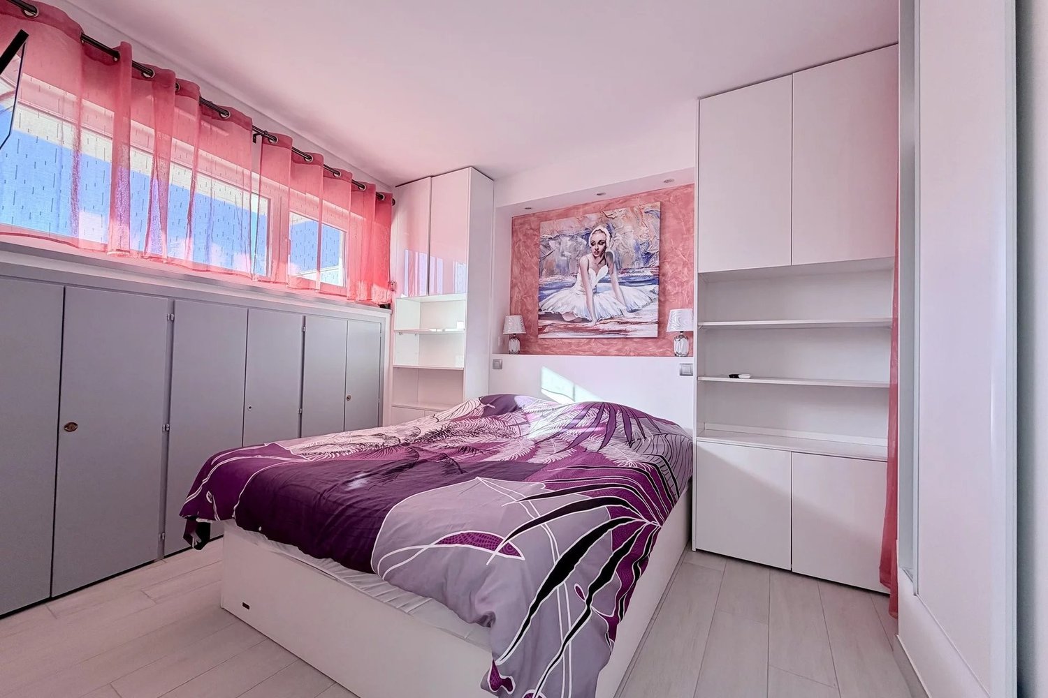 Property photo in Carre d'Or