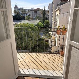 Property in Carre d'Or